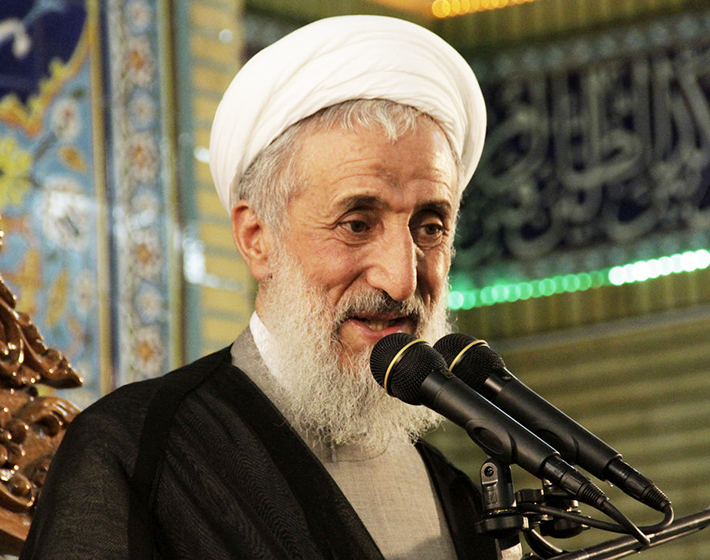 انسان به تنهایی توان مبارزه با نفس را ندارد