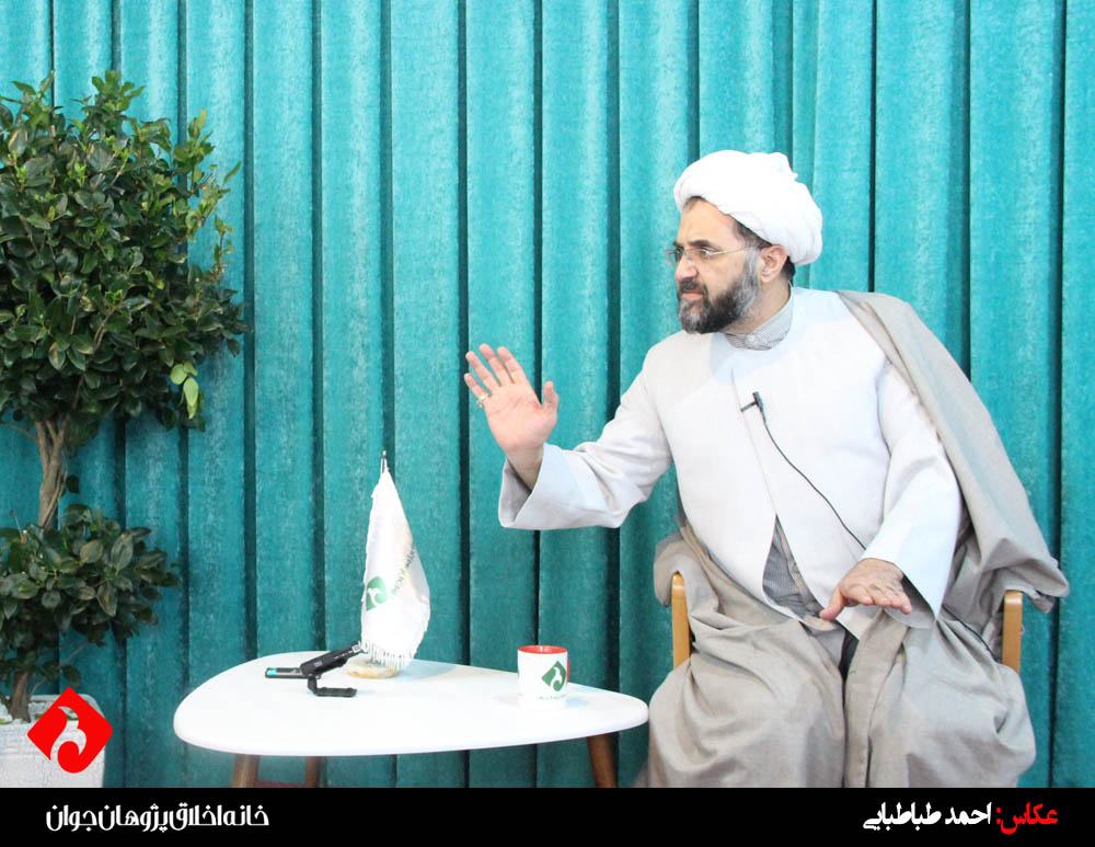 از رذیلت آدمی تا انسان فضیلت‌مند