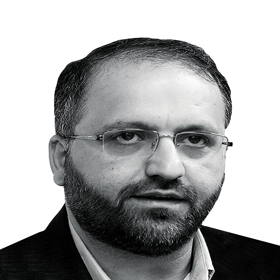 رضا اکبری