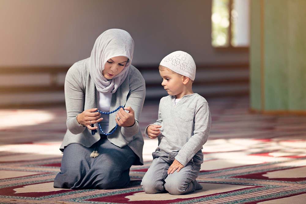 آموزش مذهبی به کودکان؛ آری یا خیر؟