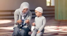 آموزش مذهبی به کودکان؛ آری یا خیر؟