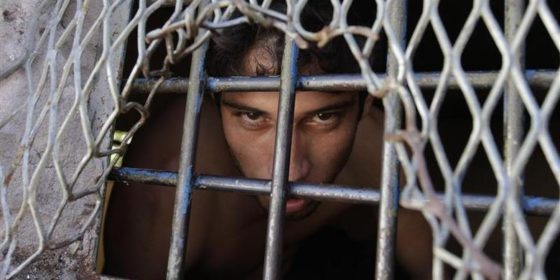 زندان، مدرسه غیرانتفاعی تربیت مجرمان